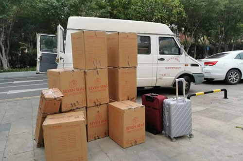 灯塔行李托运公司